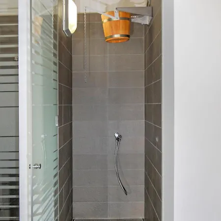 A02 By Interhome *